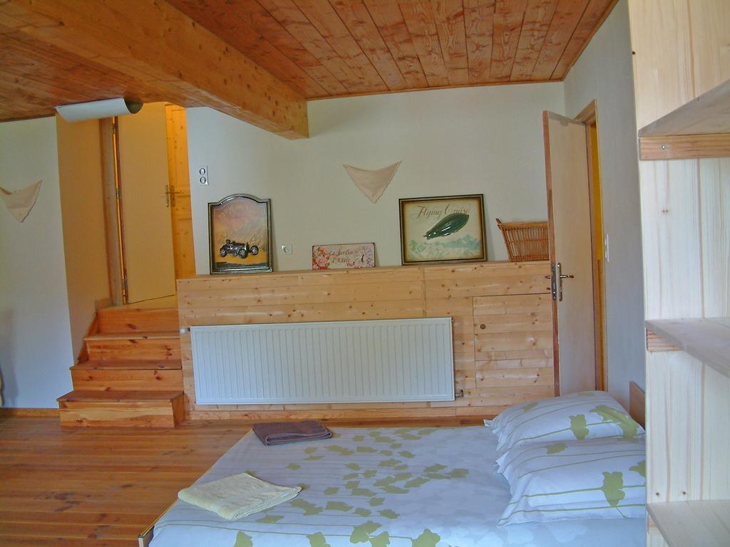 L'Asphodele Bed and Breakfast Venterol  Rum bild